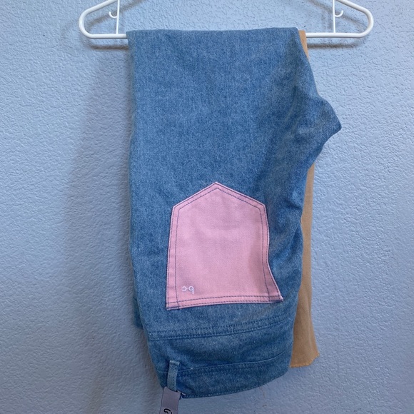 Stylish Jeans - Picture 3 of 3